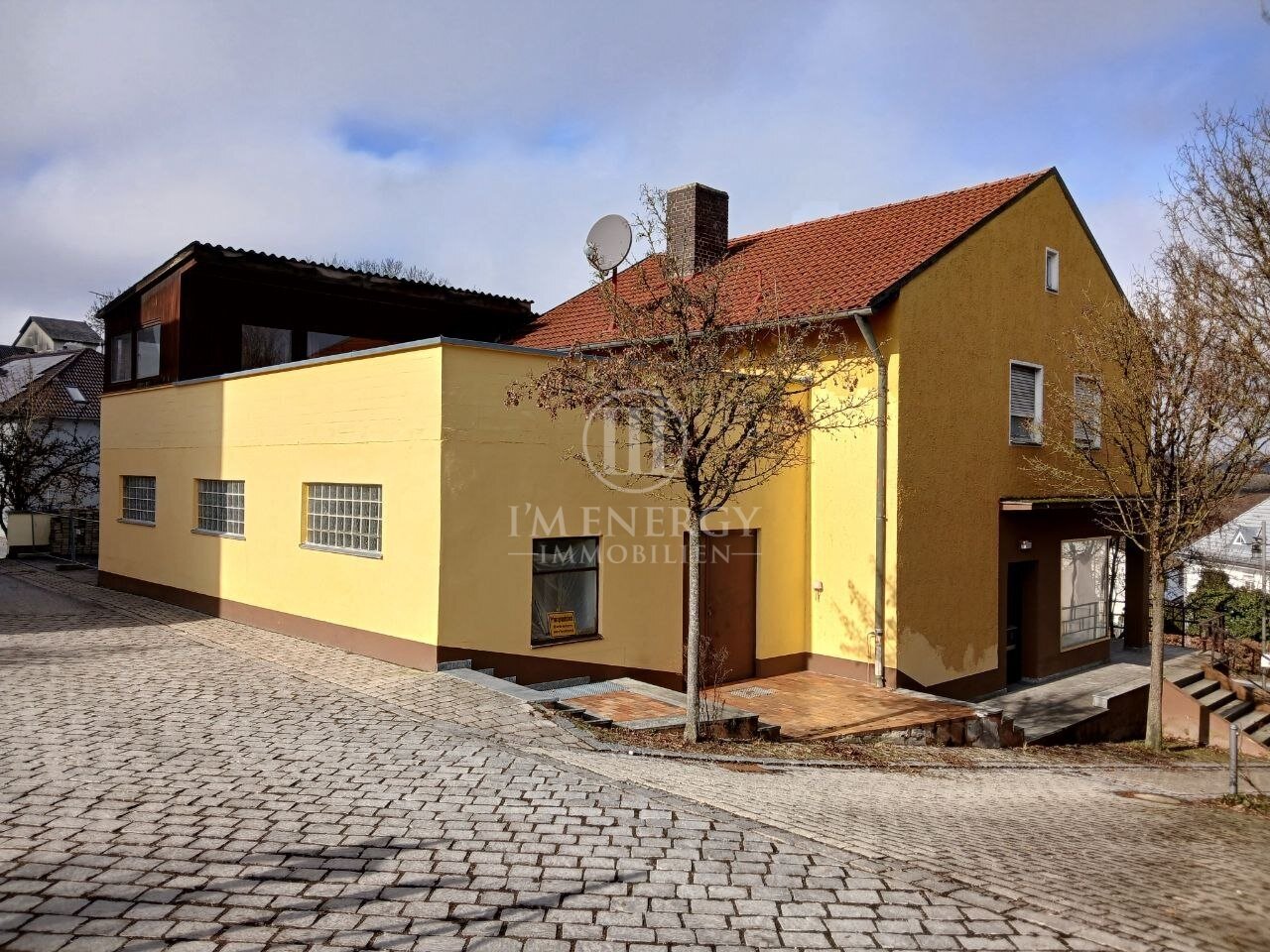 +++ Vielseitiges Anlageobjekt mit Werkstatt-Potenzial - Ideal für Autobastler & Handwerkerkönige +++